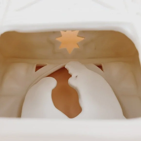 PartyLite Porcelain Nativity Tealight Candle Holder 'O Holy‎ Night' - Picture 8 of 10